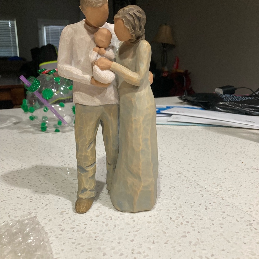 Willow Tree Family Figurine - Cream and Tan